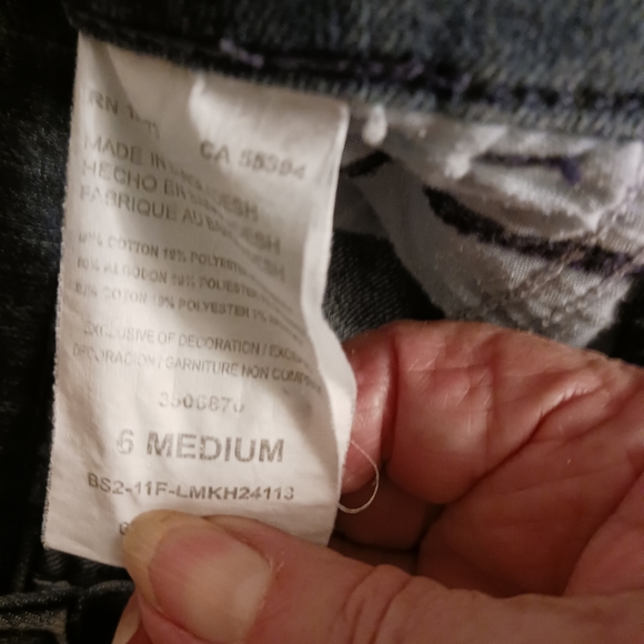 EUC Lee Classic Fit Straight Leg Jeans Size 6M EUC - Picture 4 of 5